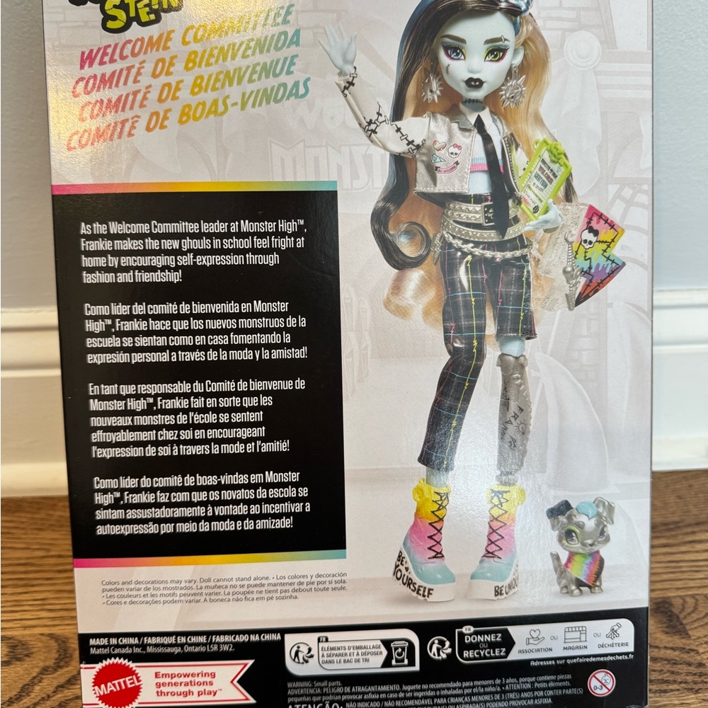 Monster High Doll with Black and White Hair - Picture 3 of 3